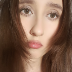 Profile photo of Laura